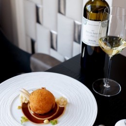 DEGUSTATION MENU + WINE PAIRING 3240,-